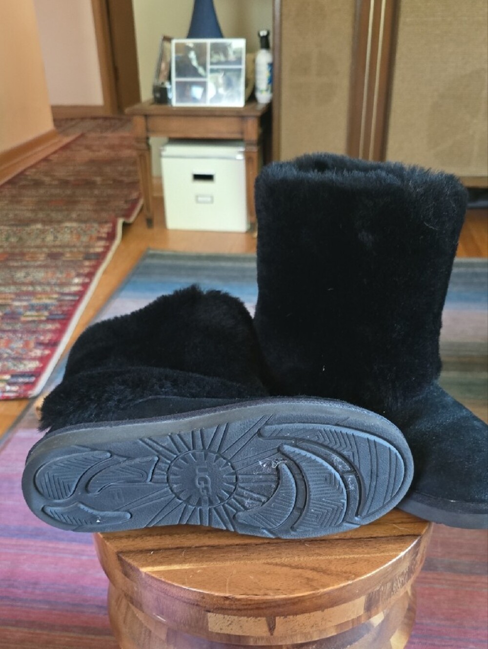 BRAND NEW UGG Patten Black Plush Winter Boots Sz 9 - Picture 6 of 6